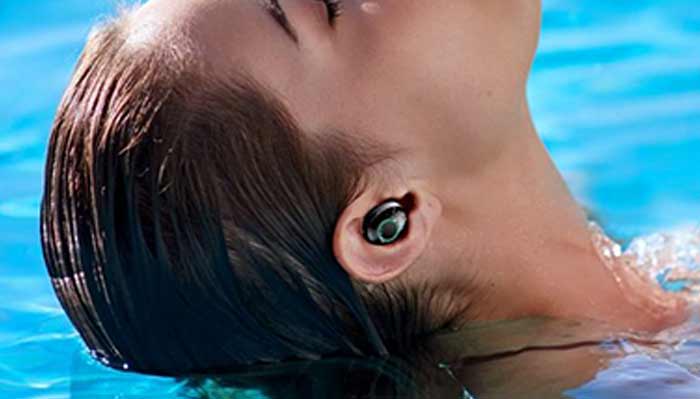 Best wireless waterproof earbuds and headphone for swimmers