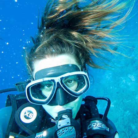 Lucy Hart: Scuba Diving Instructor